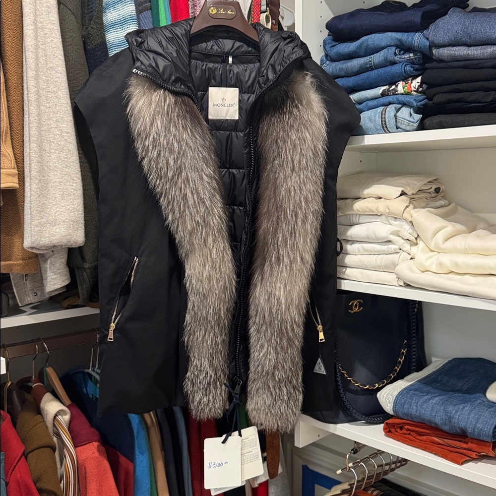 Moncler Women's Black Puffer Coat with Gray fox Fur Trim